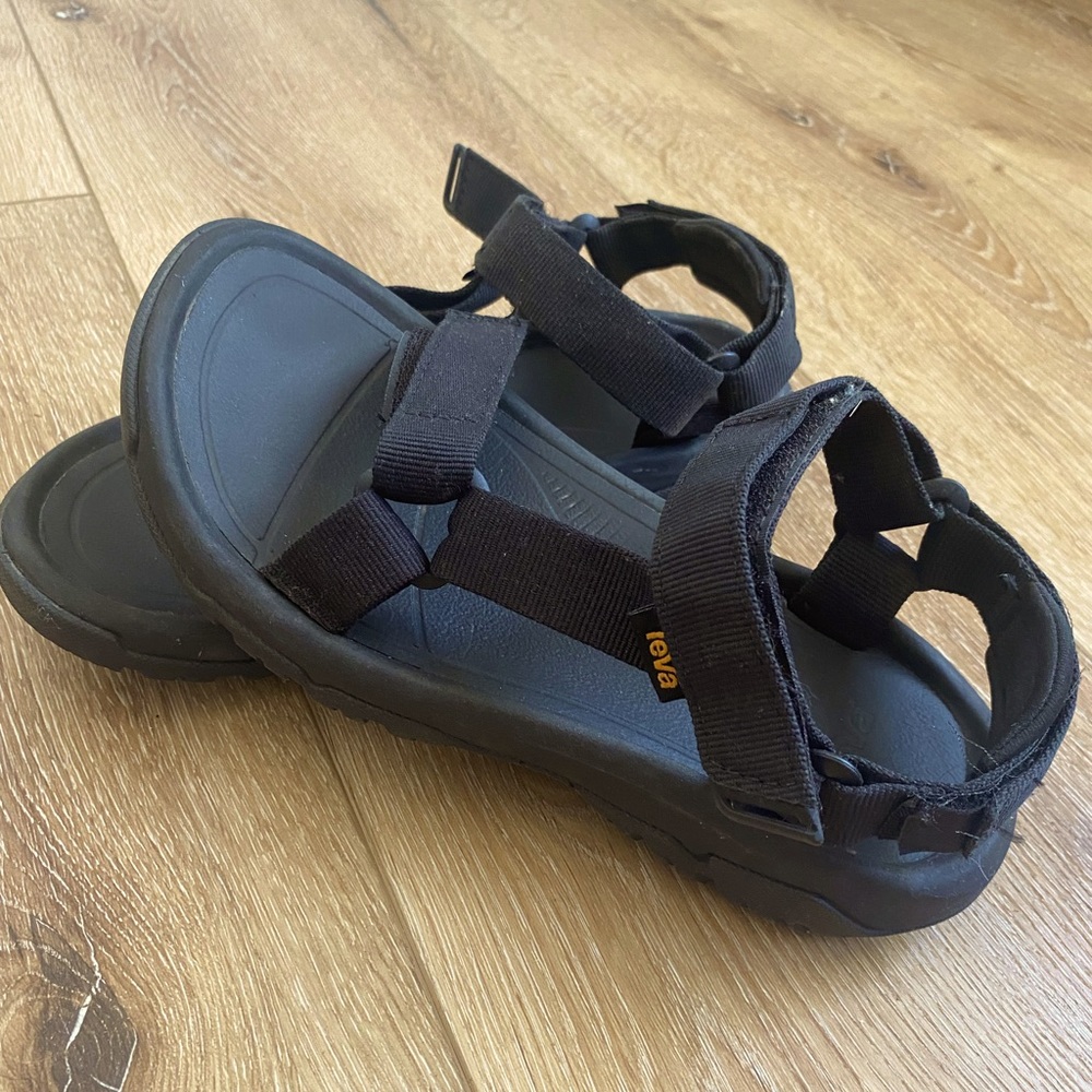 Black Hurricane Black Sandals